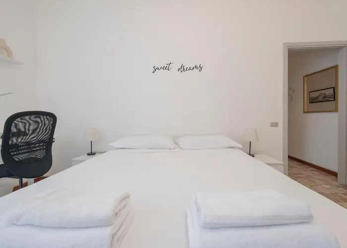 公寓 Navigli Retreat Near Duomo 米兰