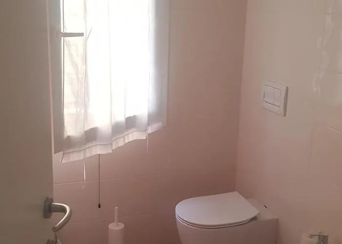 アパート Bright Three-room With Terrace In ミラノ