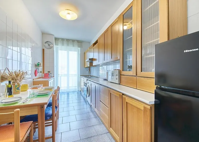 Elegante In Fino A 6 Persone Lägenhet Milano