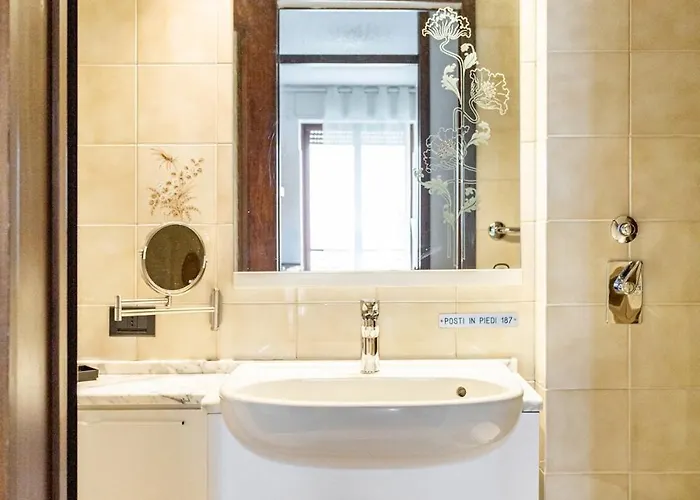 Elegante In Fino A 6 Persone Lägenhet Milano