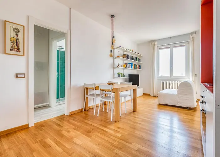 Farini - Lancetti 4 Pax Wi-fi Апартаменты Милан