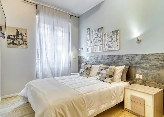 Station Bright * Milan