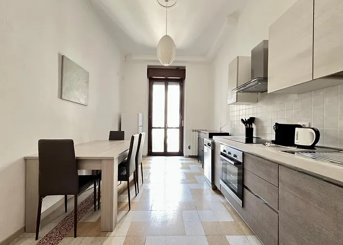 Big Family Goldoni - Duomo M4 Lin Airport