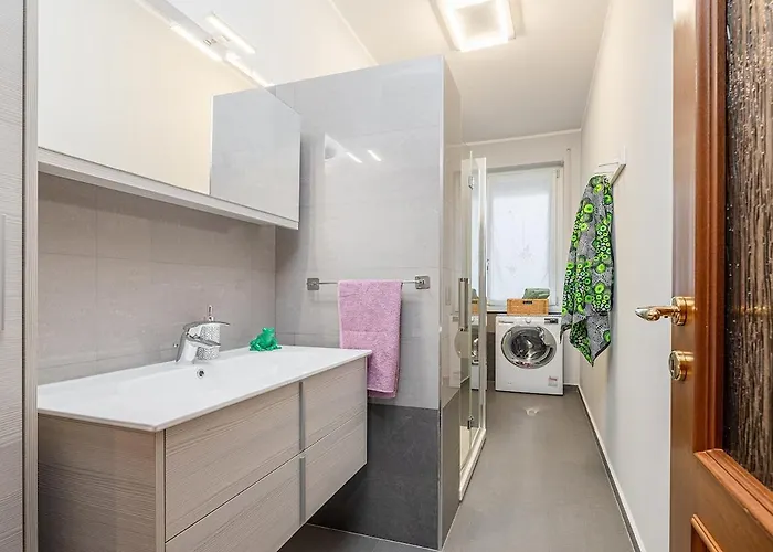 Appartement Quiet In Close To The Olimpic Village Milaan