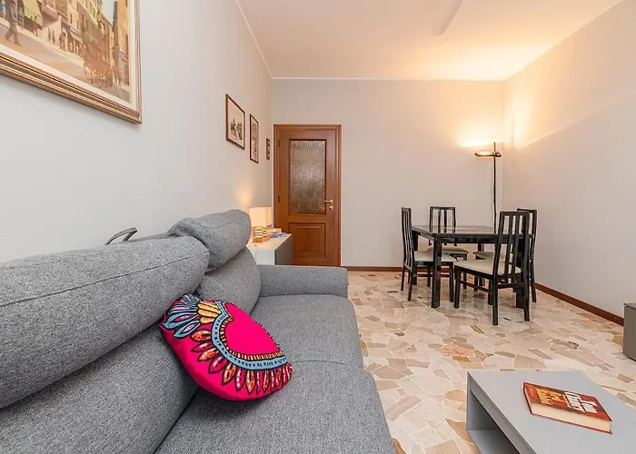 Appartement Quiet In Close To The Olimpic Village Milaan