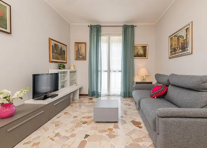 Quiet In Close To The Olimpic Village Appartement