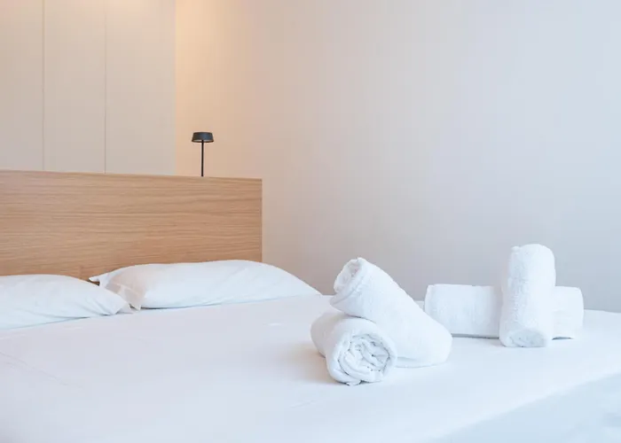 Splendid One Bedroom De Angeli 2nd Fl - Mirable Pm Lejlighed *