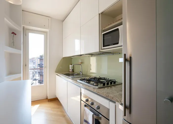 Spacious Two Bedrooms Solari Area - Mirable Pm מילאנו