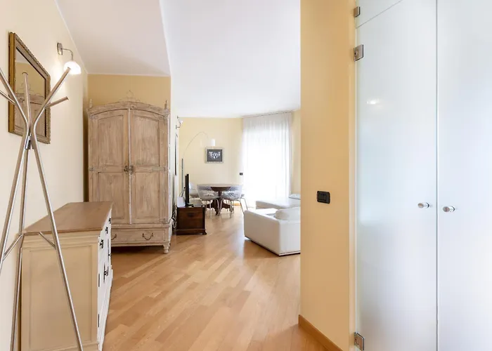 Spacious Two Bedrooms Solari Area - Mirable Pm *