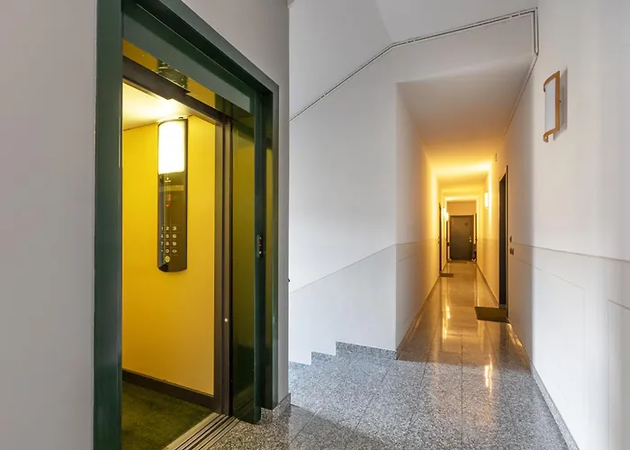 Bright One Bedroom Porta Venezia - Mirable Pm