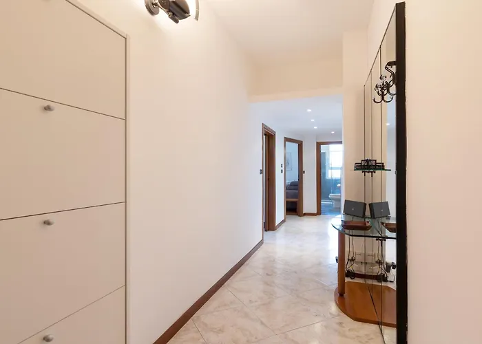 Two Bedrooms 아파트 밀라노