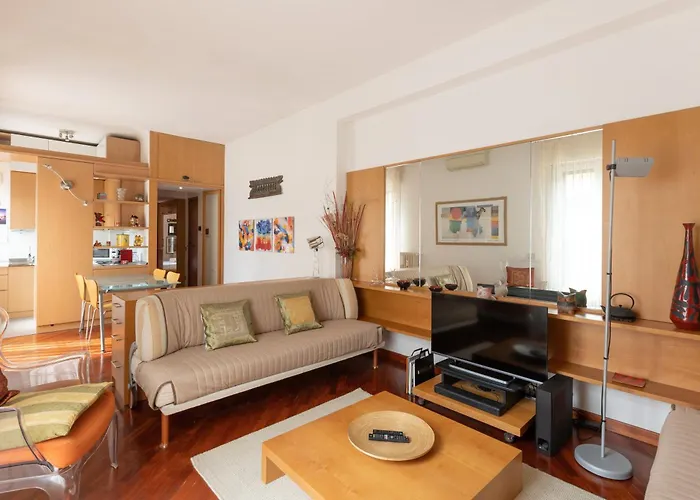 דירה Cozy One Bedroom Via Volta - Mirable Pm