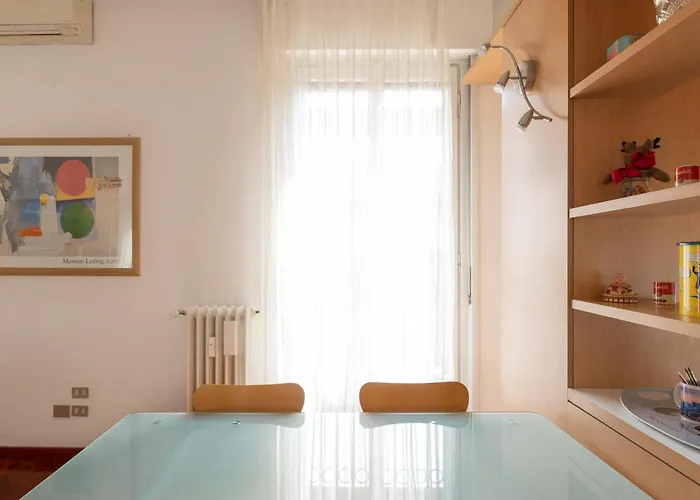 Cozy One Bedroom Via Volta - Mirable Pm דירה *