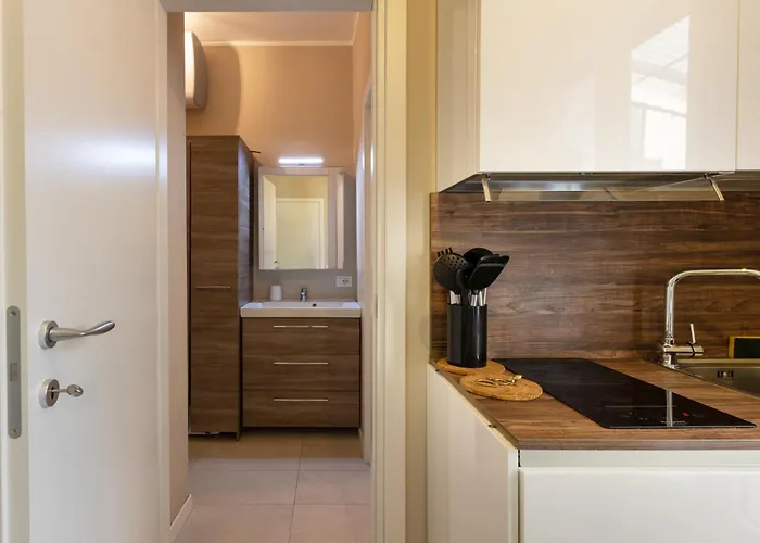 Luminoso Piano Alto Con Terrazzo - Mirable Pm * 밀라노