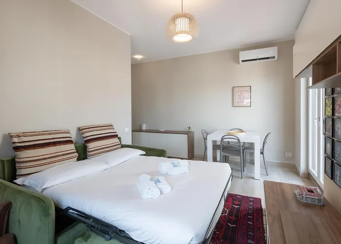 Luminoso Piano Alto Con Terrazzo - Mirable Pm * 밀라노