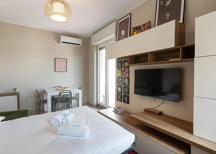 아파트 Luminoso Piano Alto Con Terrazzo - Mirable Pm