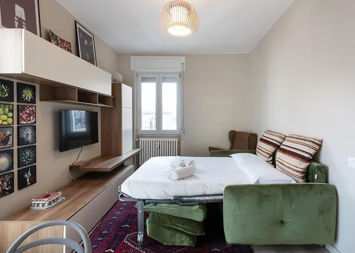 Luminoso Piano Alto Con Terrazzo - Mirable Pm 아파트 밀라노