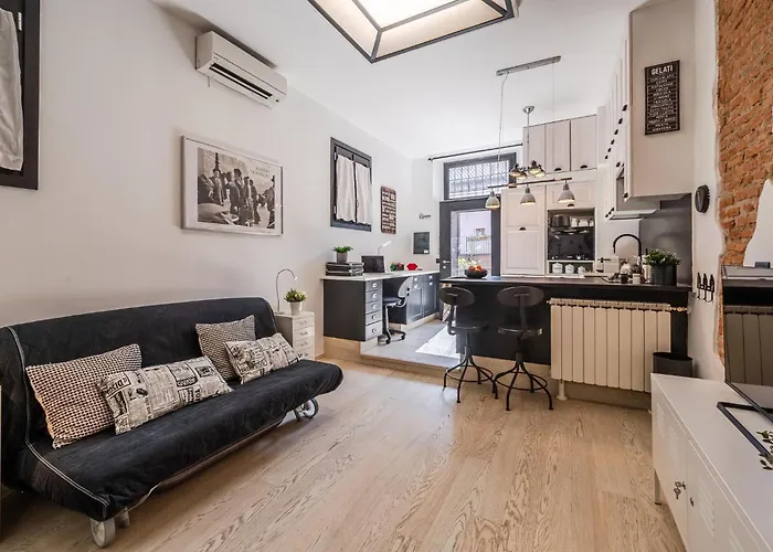 The Brick Nest - Navigli View Апартаменты *