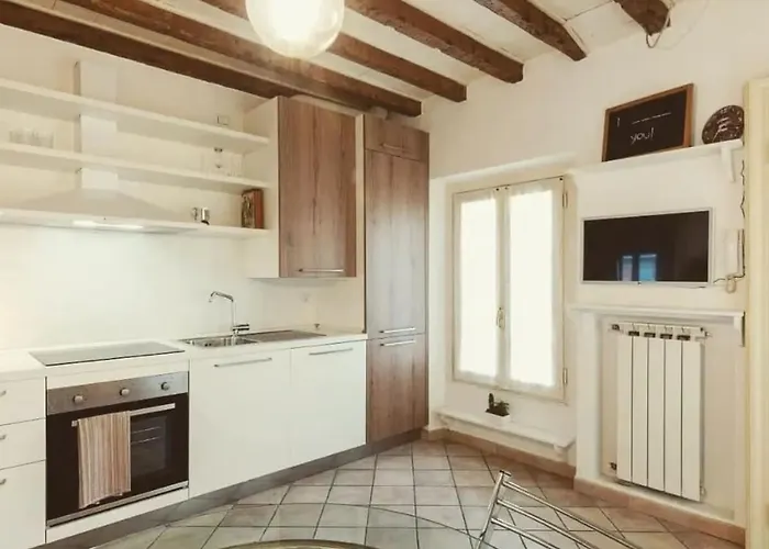 Apartment Elegant Naviglio Cool Area Large 5 Pax With Elevator *