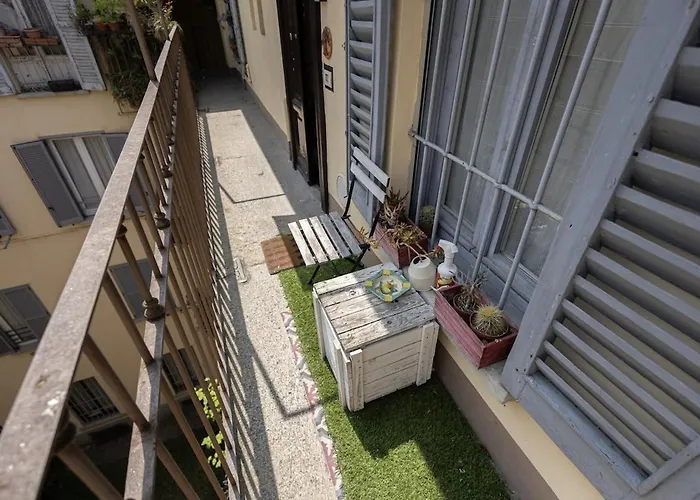 Elegant Naviglio Cool Area Large 5 Pax With Elevator Apartment *