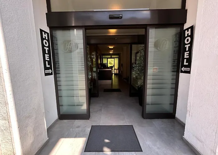 Hotel Salerno 3*