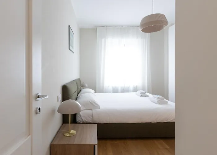 Apartament Luminoso Trilocale Certosa - Mirable Pm *