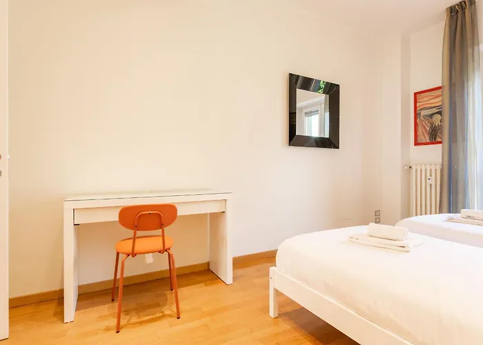 Borgese By Halldis Mediolan