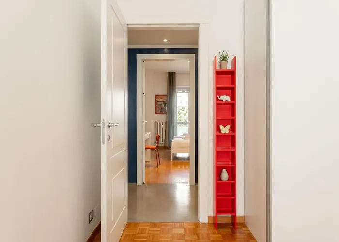 Borgese By Halldis Mediolan