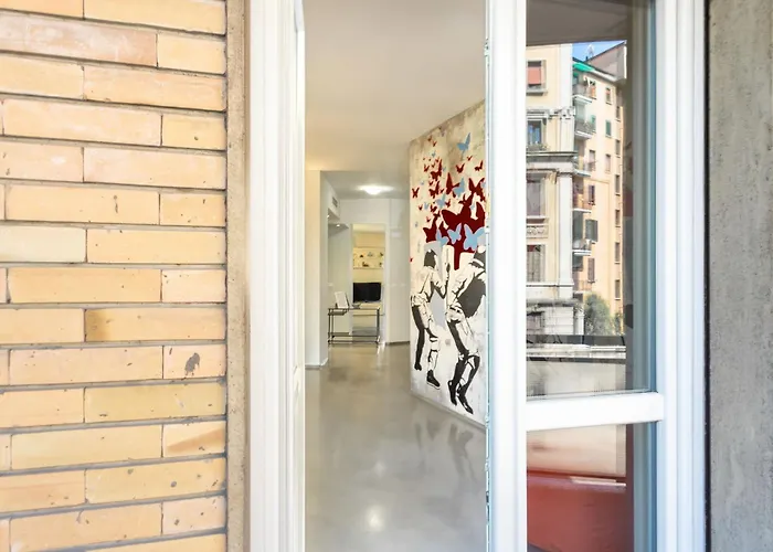 Borgese By Halldis Mediolan