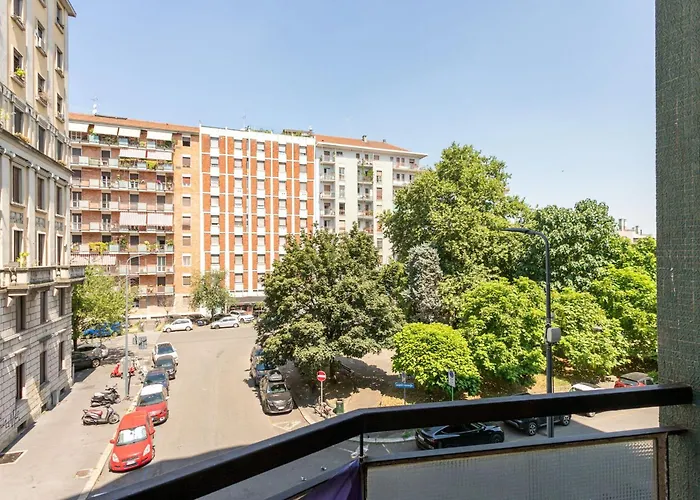 Borgese By Halldis Mediolan