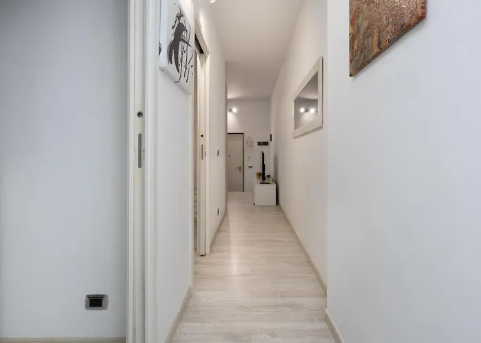 Apartament Spacious 70 Mq Self Check-in ,free Parking, San Siro