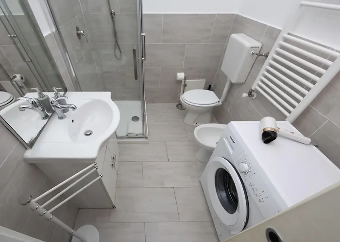 Spacious 70 Mq Self Check-in ,free Parking, San Siro *