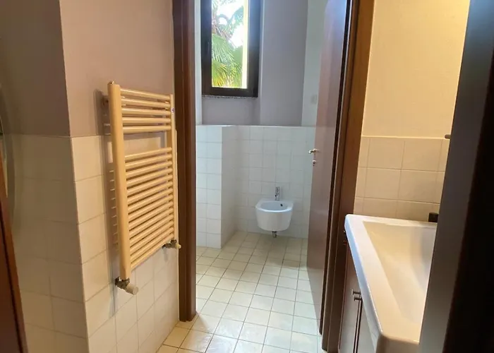 Artist S 80 Mq With Garden And Palm Tree Милан