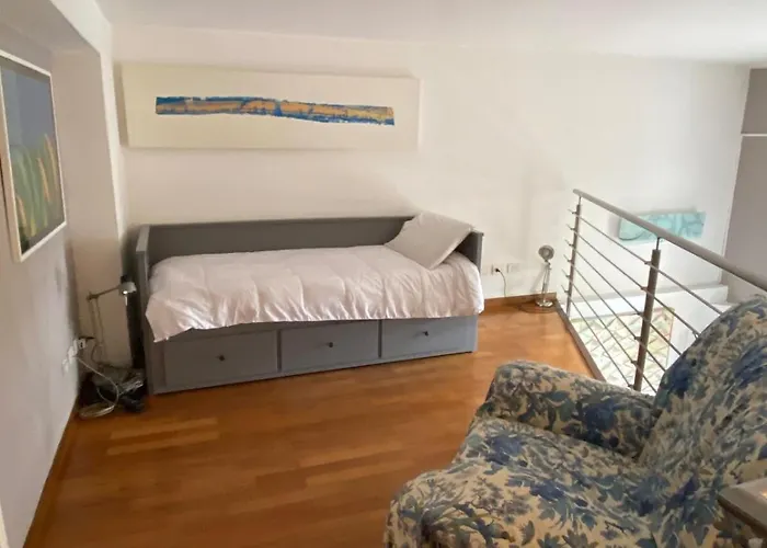 Artist S 80 Mq With Garden And Palm Tree * Милан