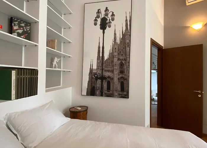 Artist S 80 Mq With Garden And Palm Tree