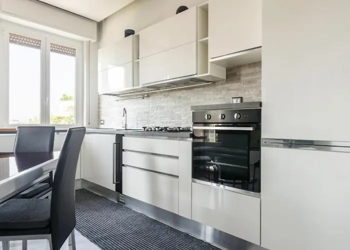 Luxury In Prada District Near Mm Brenta & Center - Ideal For Business Profiles Apartmán Milán