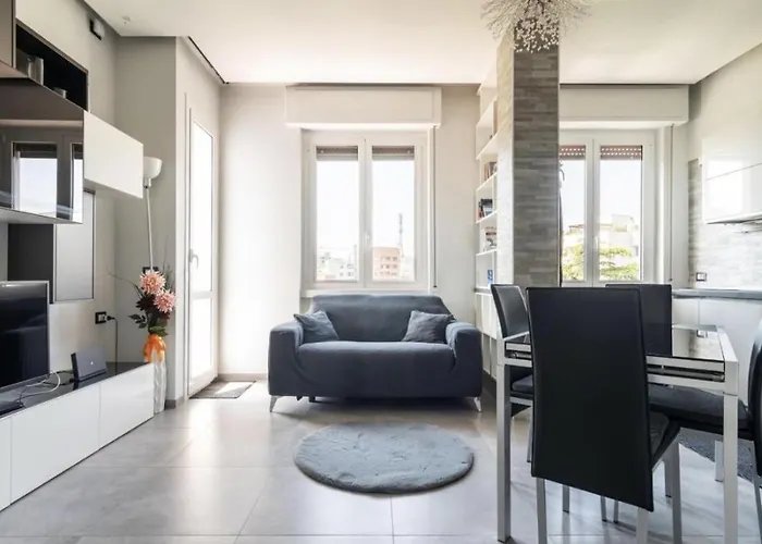 Luxury In Prada District Near Mm Brenta & Center - Ideal For Business Profiles Milán