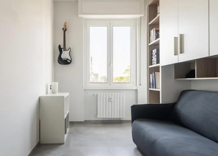 Luxury In Prada District Near Mm Brenta & Center - Ideal For Business Profiles *