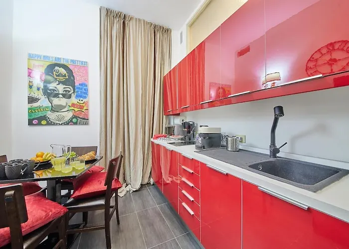 Eleganza E Design In Pieno Centro, 10min Dal Duomo Milan