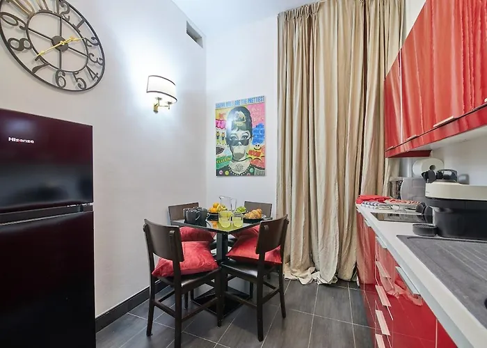 Eleganza E Design In Pieno Centro, 10min Dal Duomo Milan