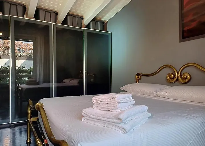 Appartement Elegant Stylish House With Garden & Ac