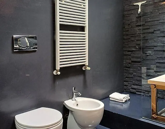 Appartement Elegant Stylish House With Garden & Ac