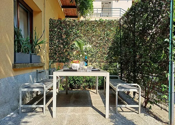 Elegant Stylish House With Garden & Ac Appartement