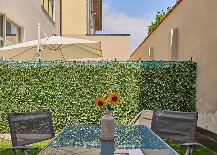Elegant Loft With Hidden Garden Oasis - Portello Lägenhet Milano