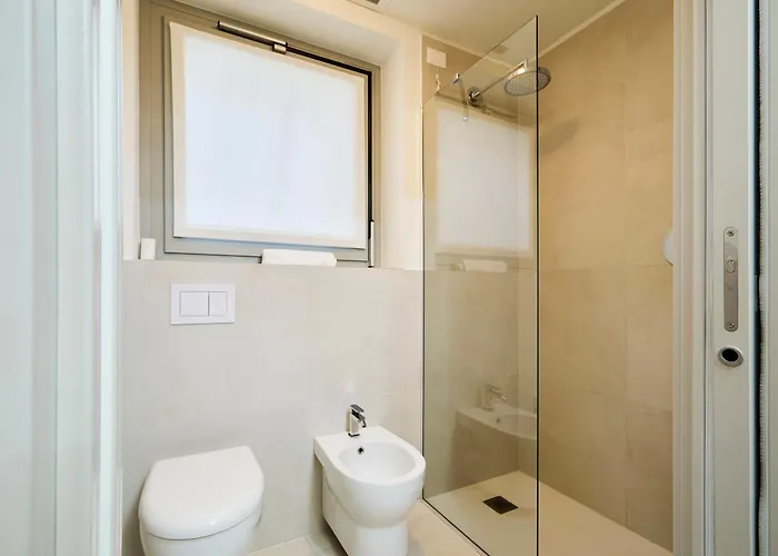 Elegant Loft With Hidden Garden Oasis - Portello * Milano