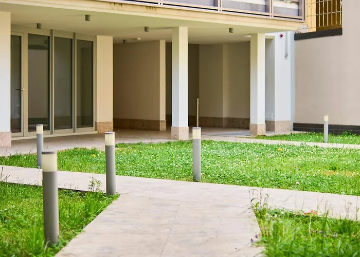 Elegant Loft With Hidden Garden Oasis - Portello Lejlighed Milano