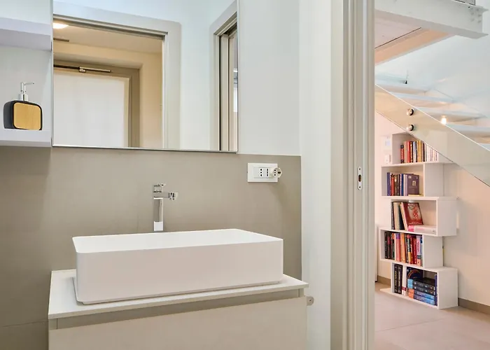 Lägenhet Elegant Loft With Hidden Garden Oasis - Portello