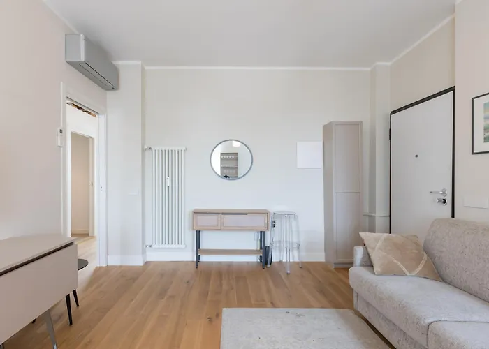 Apartament Luminoso Trilocale Certosa - Mirable Pm *