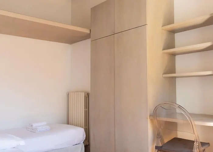 Apartamento Youhosty - Nerino 10 *