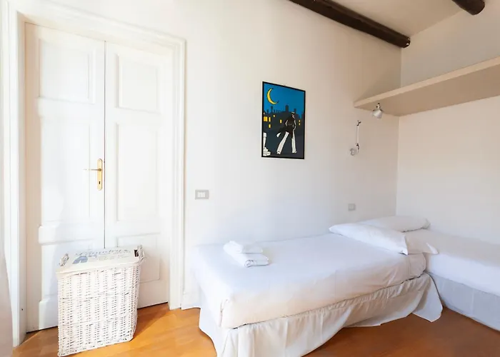 Apartamento Youhosty - Nerino 10 *